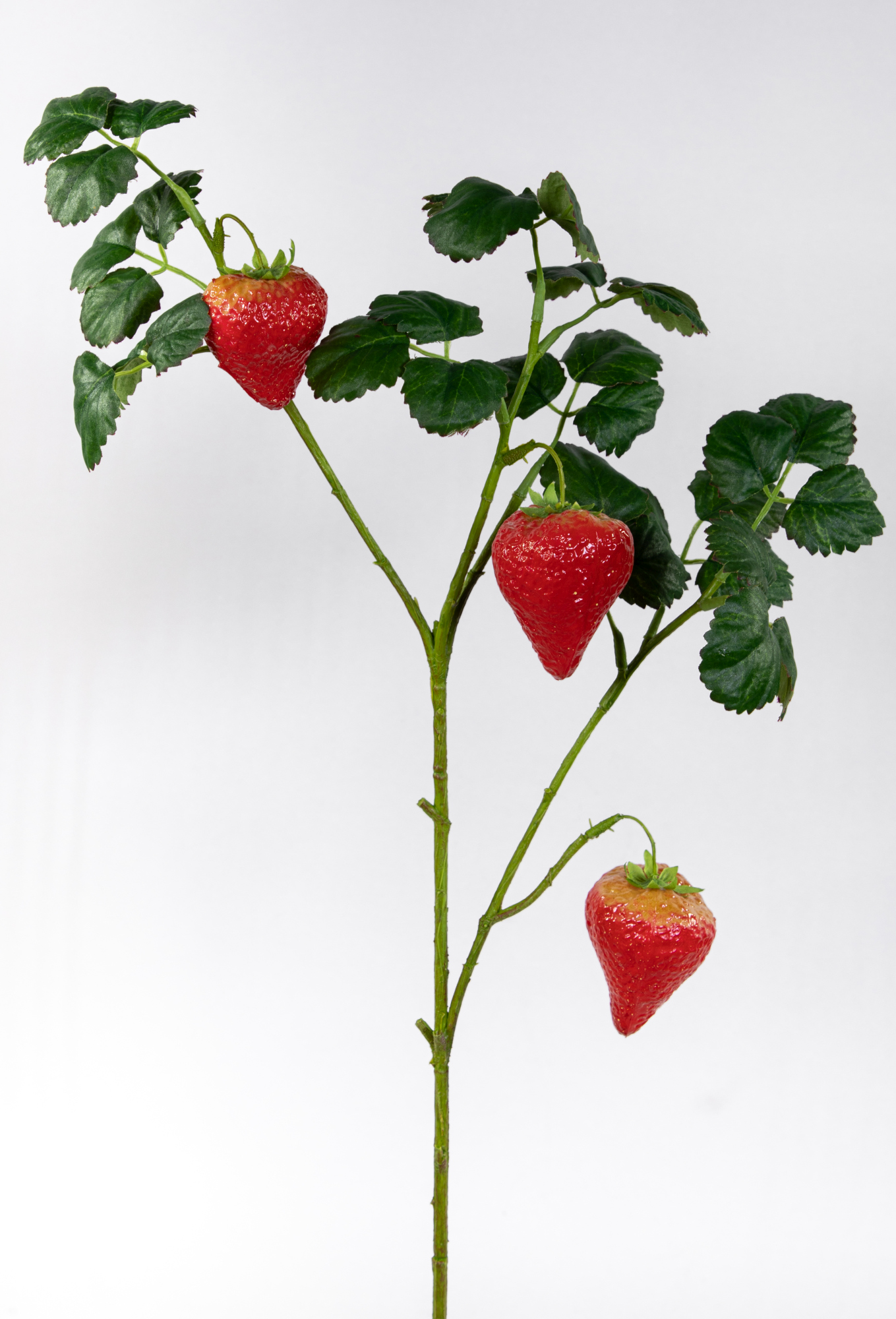 Erdbeerzweig künstlich 68cm JA Kunstblumen Kunstpflanzen Pflanzen Blumen Kunstobst Erdbeere