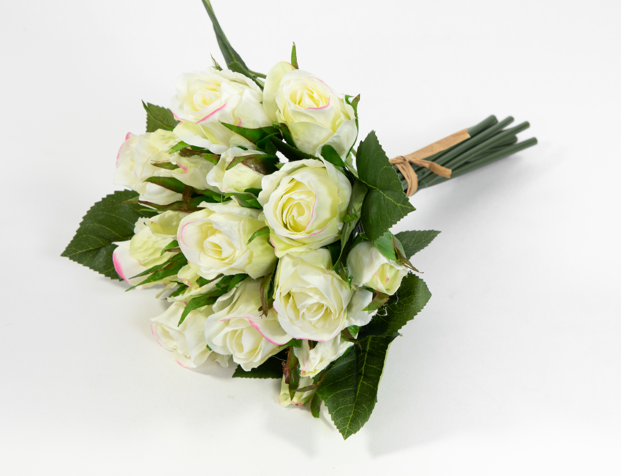 Rosenbouquet 30x20cm weiß mit 16 Blüten GA Kunstlbumen künstliche Rosen Rosenstrauß